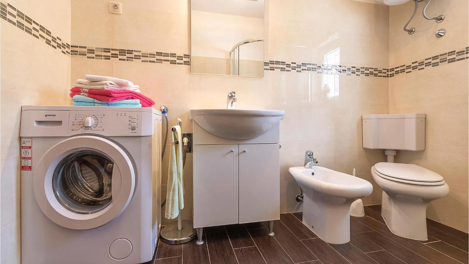Lovely Apartment In Koromacno With House Sea View