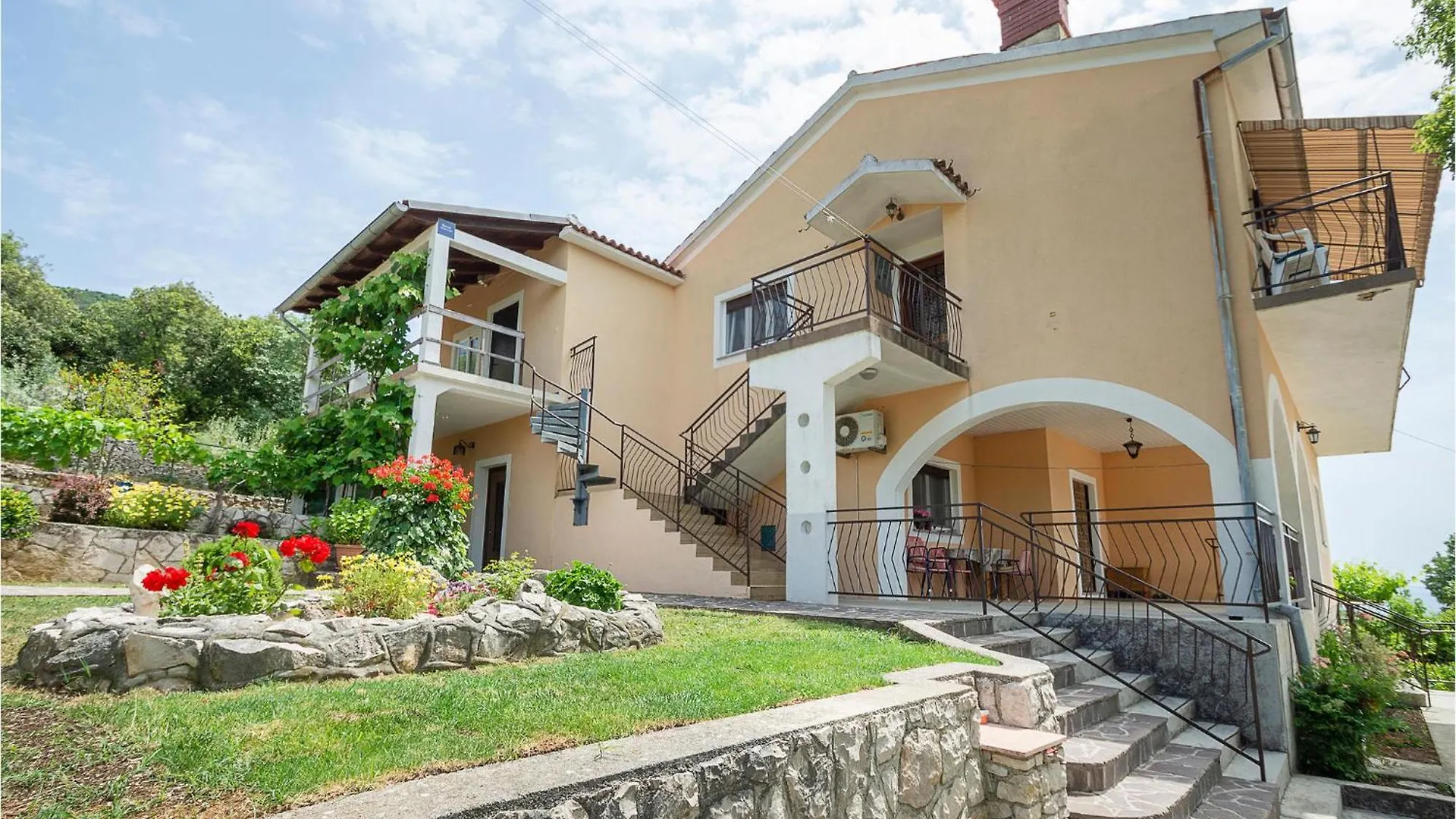 Lovely Apartment In Koromacno With House Sea View Κροατία