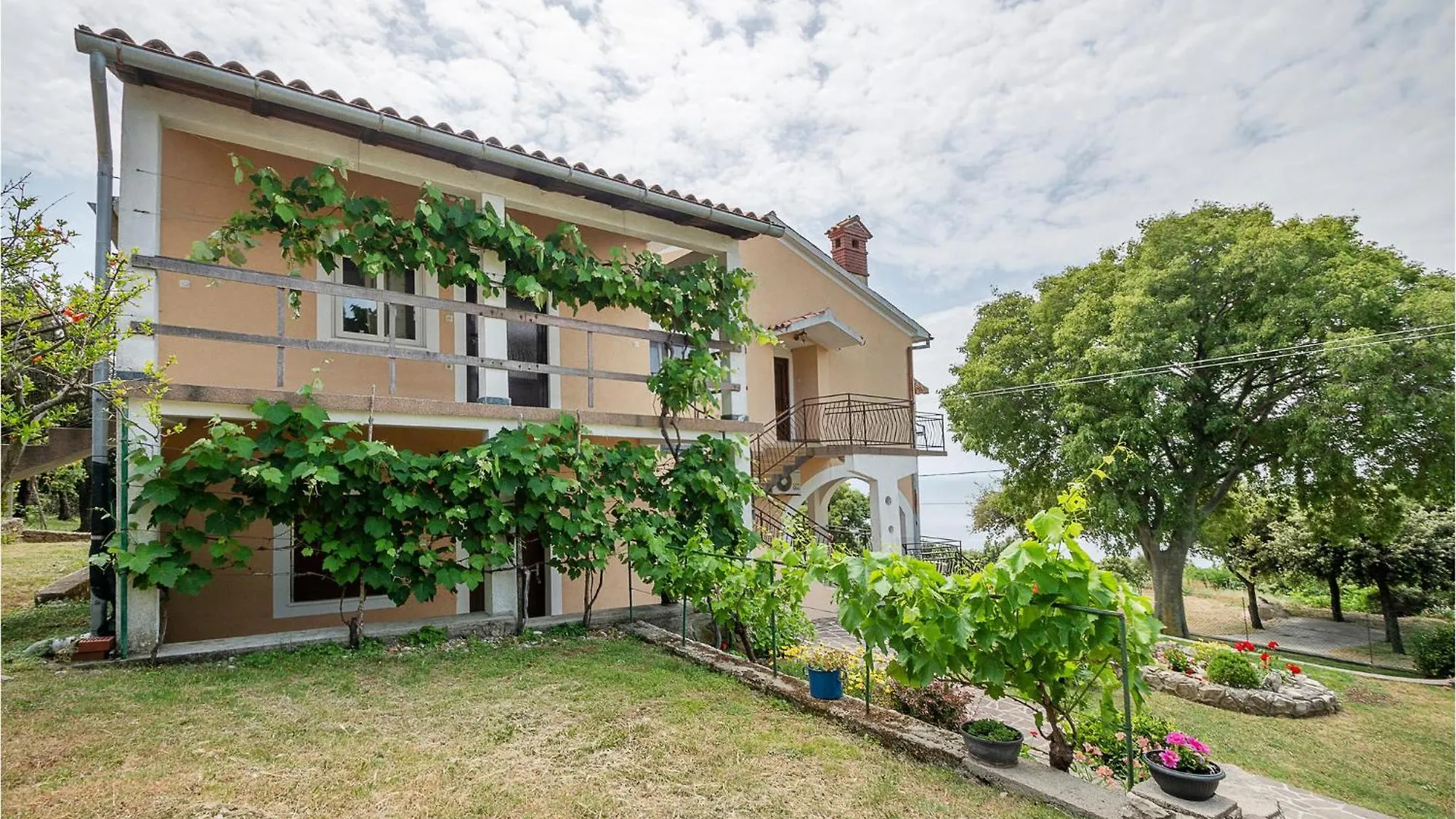 Lovely Apartment In Koromacno With House Sea View Κροατία